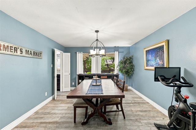 707 Findlay Drive, Arlington, TX 76012