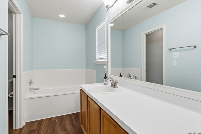 9003 Hilltop Crossing, San Antonio, TX 78251