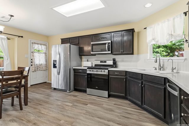 9003 Hilltop Crossing, San Antonio, TX 78251