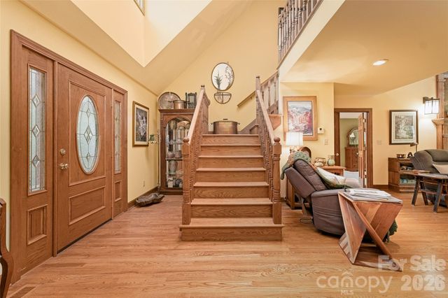 846 Old US 221 Highway S, Marion, NC 28752
