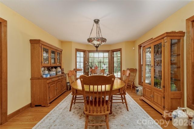846 Old US 221 Highway S, Marion, NC 28752