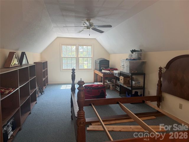 846 Old US 221 Highway S, Marion, NC 28752