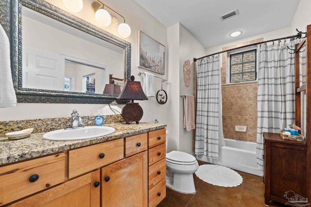 432 Bayfront Pkwy C, Pensacola, FL 32502