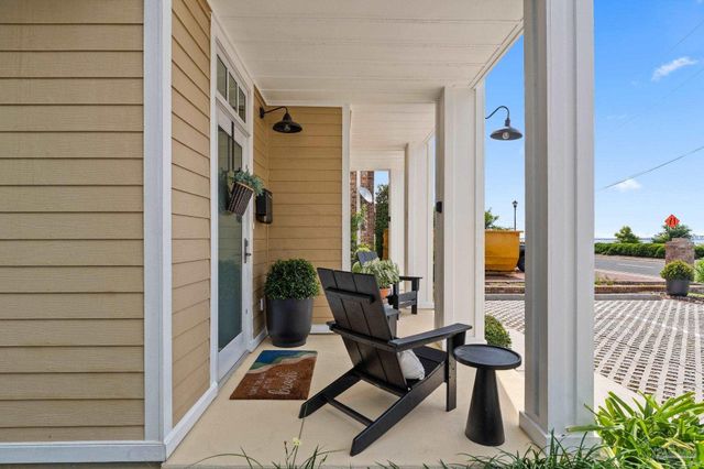 432 Bayfront Pkwy C, Pensacola, FL 32502