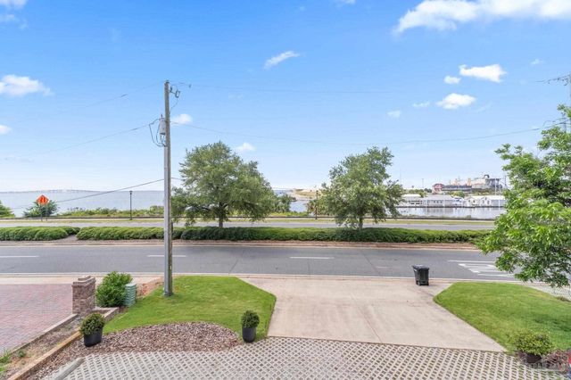 432 Bayfront Pkwy C, Pensacola, FL 32502