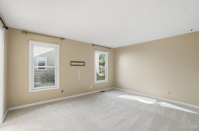 10432 Hickory Point Drive, Blue Ash, OH 45242