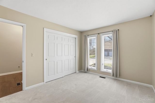 10432 Hickory Point Drive, Blue Ash, OH 45242