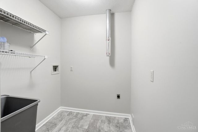 10432 Hickory Point Drive, Blue Ash, OH 45242