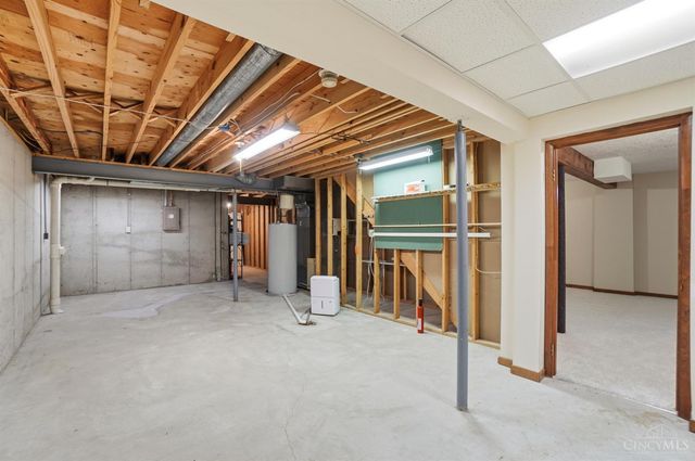 10432 Hickory Point Drive, Blue Ash, OH 45242