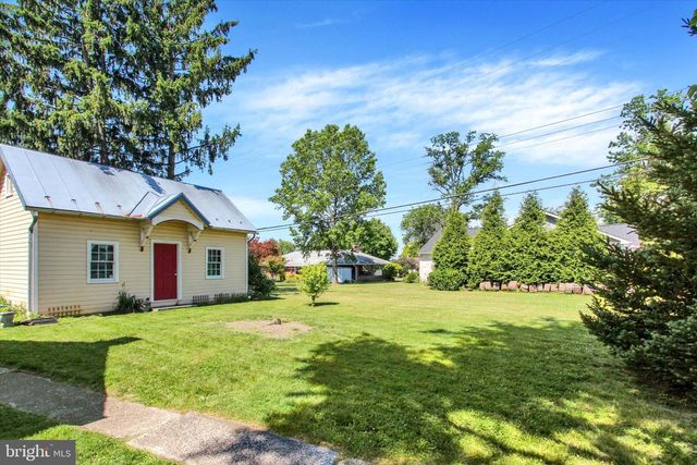 811 JOHNS AVE, Gettysburg, PA 17325