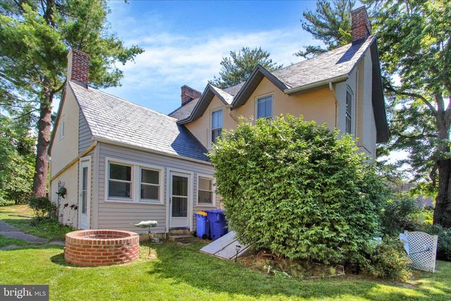 811 JOHNS AVE, Gettysburg, PA 17325