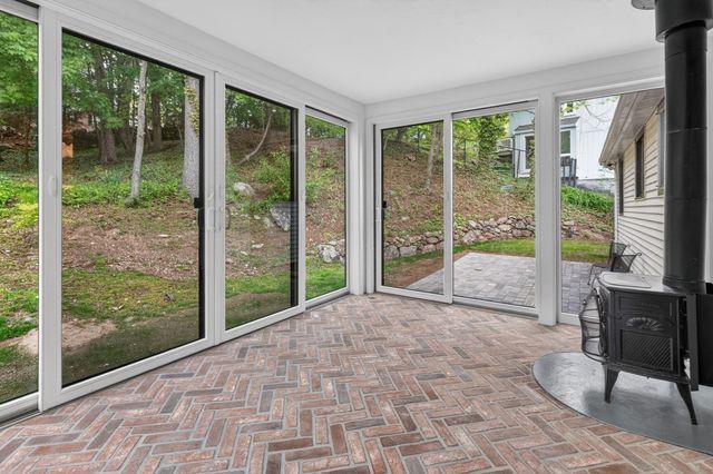 91 Grove, Brookline, MA 02467