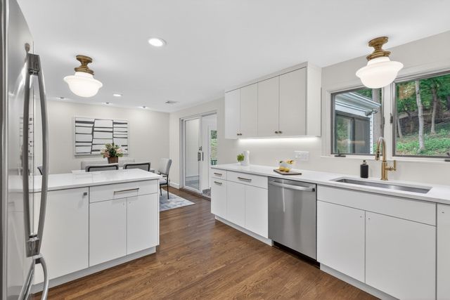 91 Grove, Brookline, MA 02467