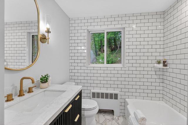 91 Grove, Brookline, MA 02467