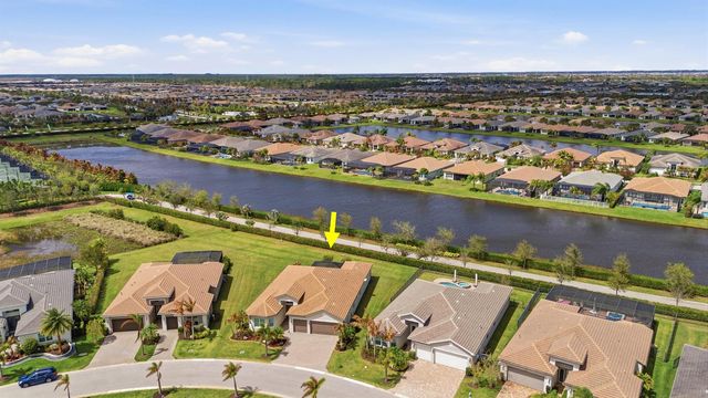 11711 SW Coronado Springs Drive, Port St. Lucie, FL 34987