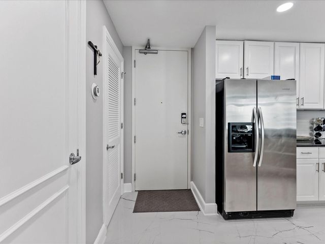 101 S EOLA DRIVE 601, Orlando, FL 32801