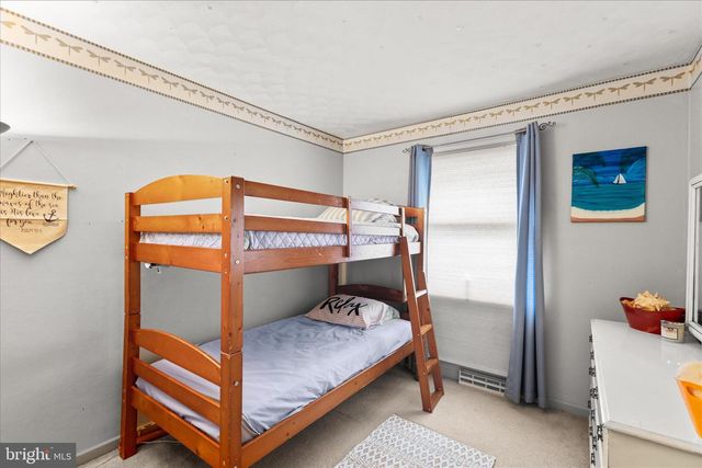 22 DOGWOOD LN, Hanover, PA 17331