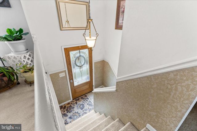 22 DOGWOOD LN, Hanover, PA 17331