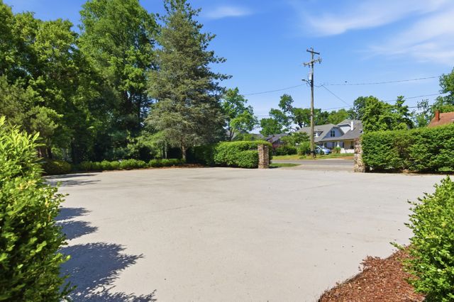 135B Woodmont Blvd, Nashville, TN 37205