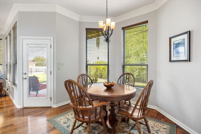 1616 Crow Creek Drive, Granbury, TX 76049