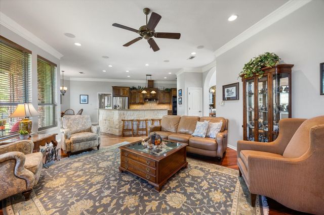 1616 Crow Creek Drive, Granbury, TX 76049