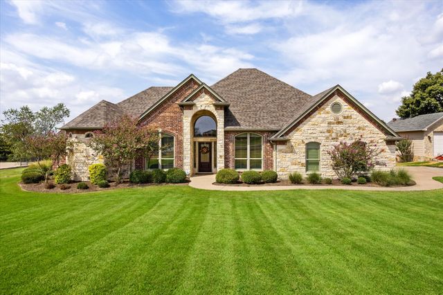 1616 Crow Creek Drive, Granbury, TX 76049