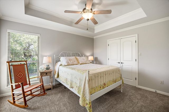 1616 Crow Creek Drive, Granbury, TX 76049