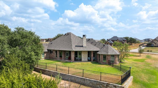 1616 Crow Creek Drive, Granbury, TX 76049