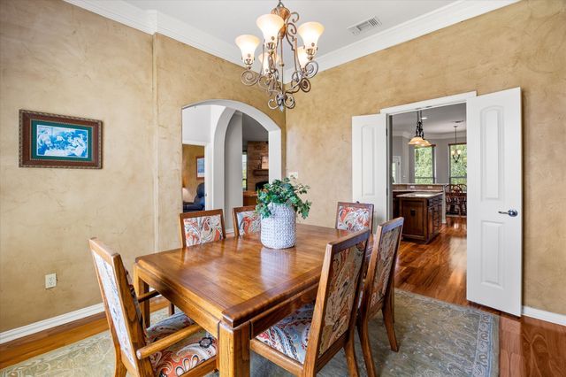 1616 Crow Creek Drive, Granbury, TX 76049