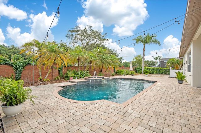 1623 CONWAY ISLE CIRCLE, Belle Isle, FL 32809