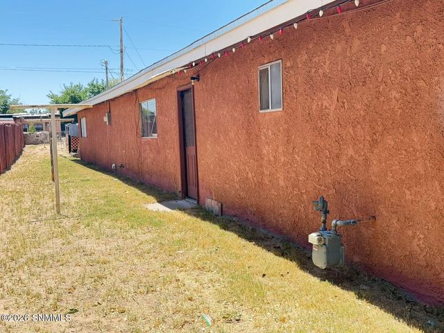 1032 Ash Avenue, Las Cruces, NM 88001