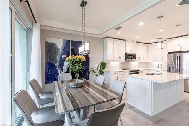 2319 Sawyers Hill RD 703, Naples, FL 34120