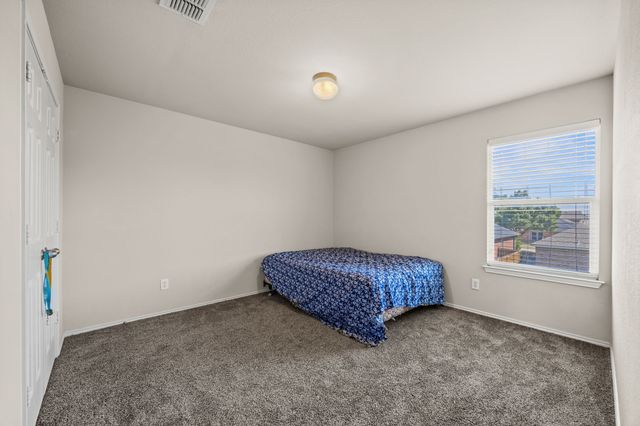 9520 Sills Way, Fort Worth, TX 76177