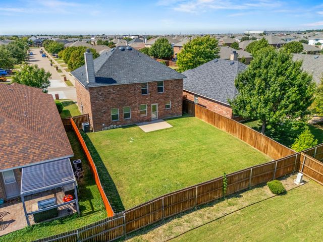 9520 Sills Way, Fort Worth, TX 76177