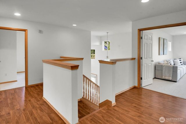 12940 NE 200th Place, Woodinville, WA 98072
