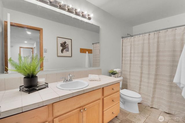 12940 NE 200th Place, Woodinville, WA 98072