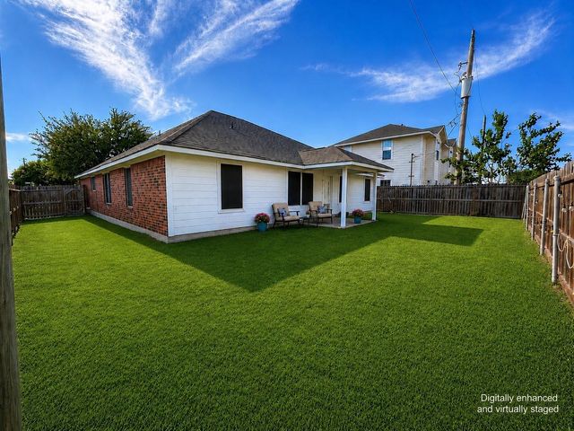 301 Amber Circle, Deer Park, TX 77536