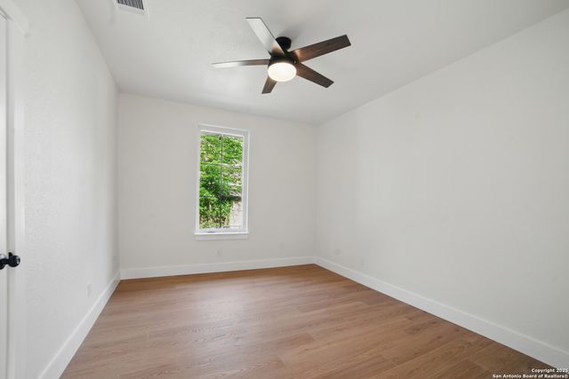 727 Hammond, San Antonio, TX 78210