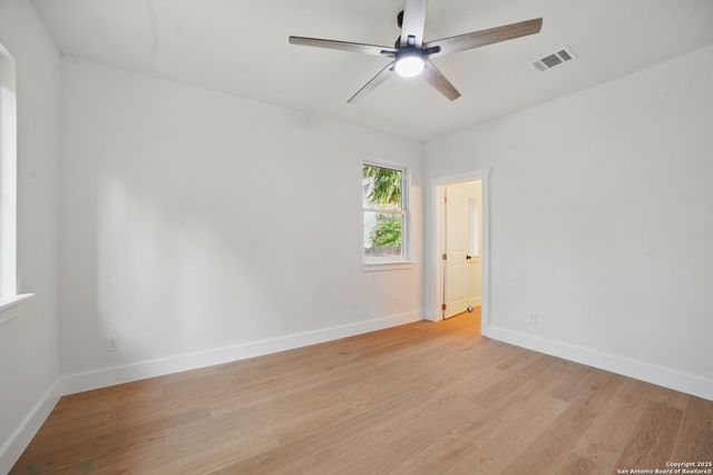 727 Hammond, San Antonio, TX 78210