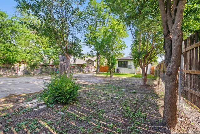 727 Hammond, San Antonio, TX 78210