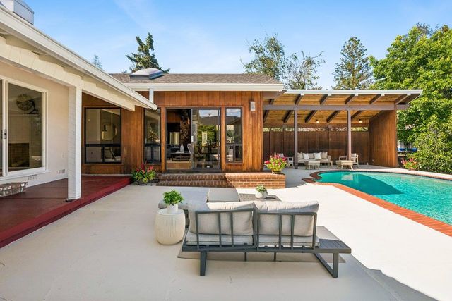 622 Terrace Road, San Carlos, CA 94070