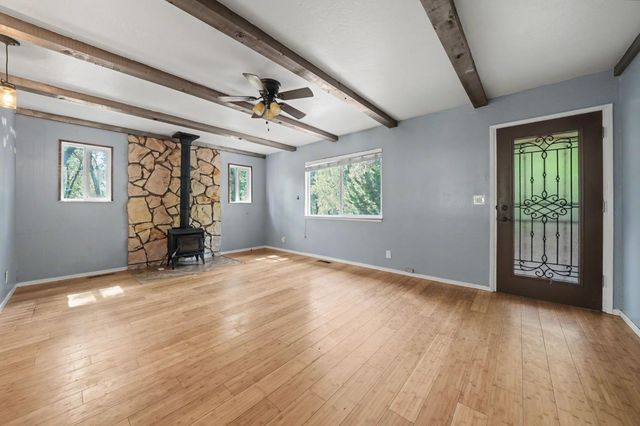 19479 Murphy Rd, Pine Grove, CA 95665