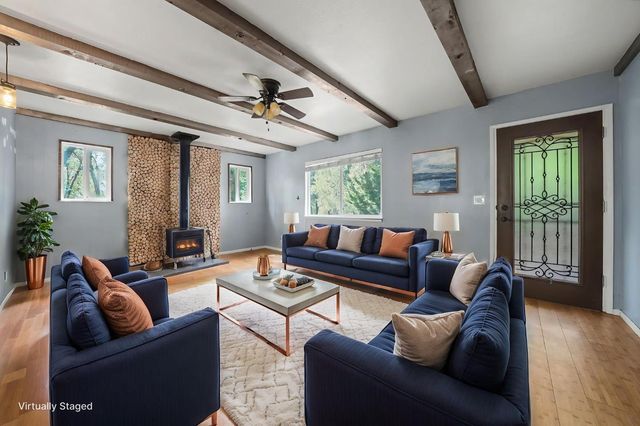 19479 Murphy Rd, Pine Grove, CA 95665