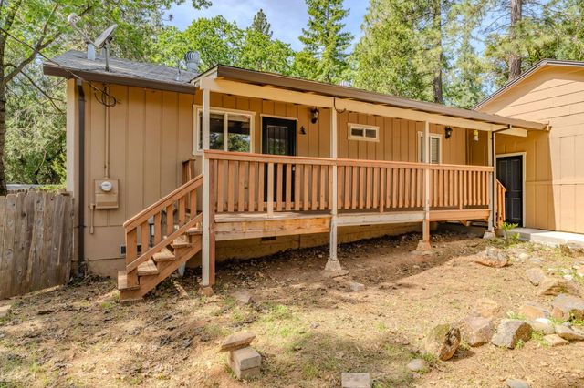 19479 Murphy Rd, Pine Grove, CA 95665
