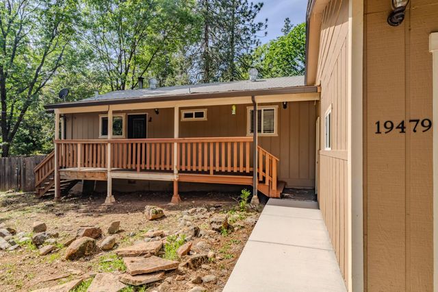 19479 Murphy Rd, Pine Grove, CA 95665