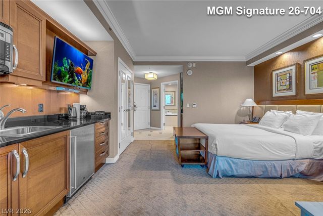 135 East Harmon Avenue 1704, Las Vegas, NV 89109