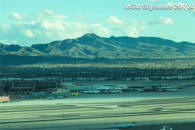 135 East Harmon Avenue 1704, Las Vegas, NV 89109