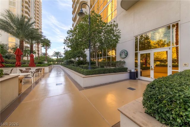 135 East Harmon Avenue 1704, Las Vegas, NV 89109