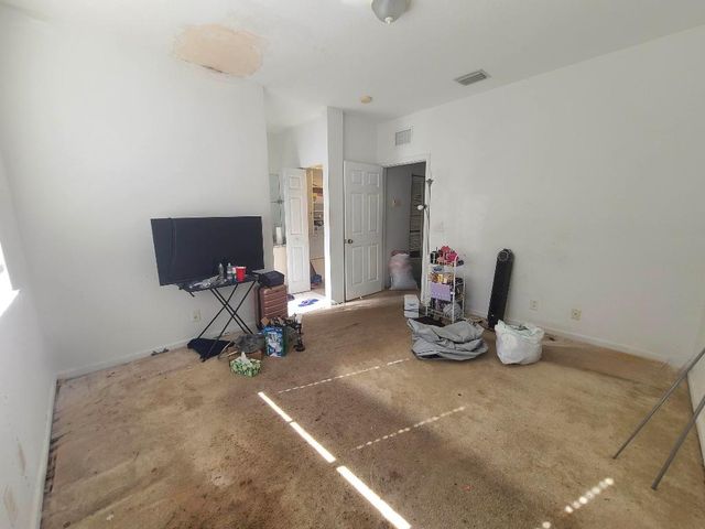 102 S Santa Catalina Circle, North Lauderdale, FL 33068