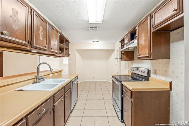 5311 Winridge, San Antonio, TX 78228